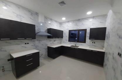 Apartment - 2 Bedrooms - 3 Bathrooms for rent in Hidd - Muharraq Governorate