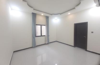 Apartment - 2 Bedrooms - 3 Bathrooms for rent in Hidd - Muharraq Governorate