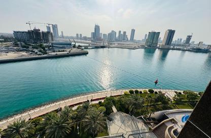 Penthouse - 4 Bedrooms - 6 Bathrooms for rent in Reef Island - Capital Governorate