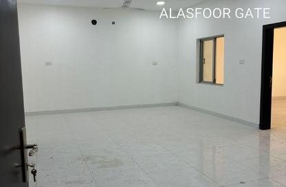 Apartment - 4 Bedrooms - 3 Bathrooms for rent in Isa Town - Central Governorate