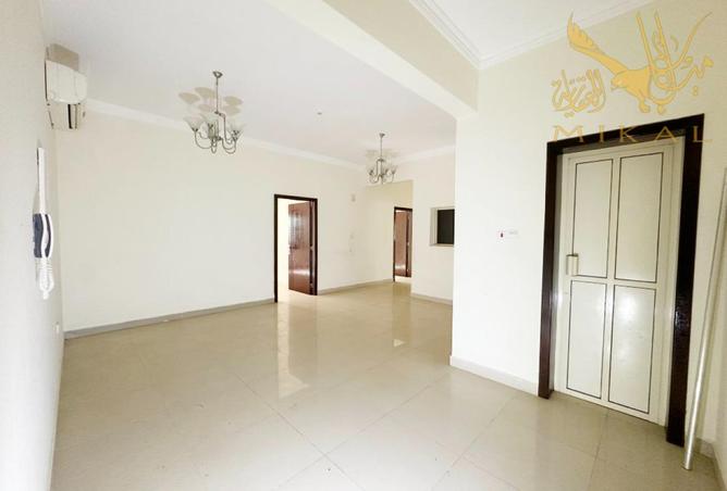 982964 - Property Image 2