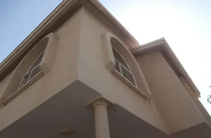 Villa - 4 Bedrooms - 4 Bathrooms for rent in Mahooz - Manama - Capital Governorate