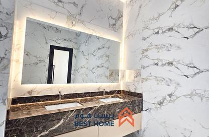 Villa - 4 Bedrooms - 7 Bathrooms for sale in Janabiya - Northern Governorate