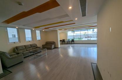 Apartment - 1 Bedroom - 2 Bathrooms for rent in Al Juffair - Capital Governorate