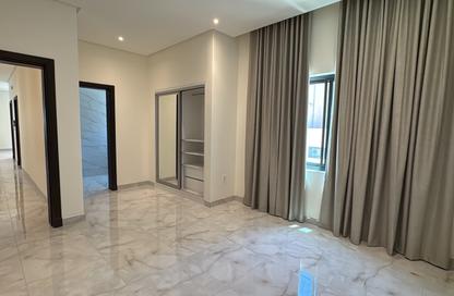 Apartment - 2 Bedrooms - 2 Bathrooms for rent in Tubli - Central Governorate