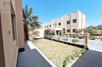 Compound - 4 Bedrooms - 4 Bathrooms for rent in Janabiya - Northern Governorate