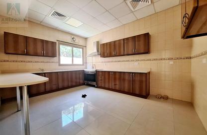 Compound - 4 Bedrooms - 4 Bathrooms for rent in Janabiya - Northern Governorate