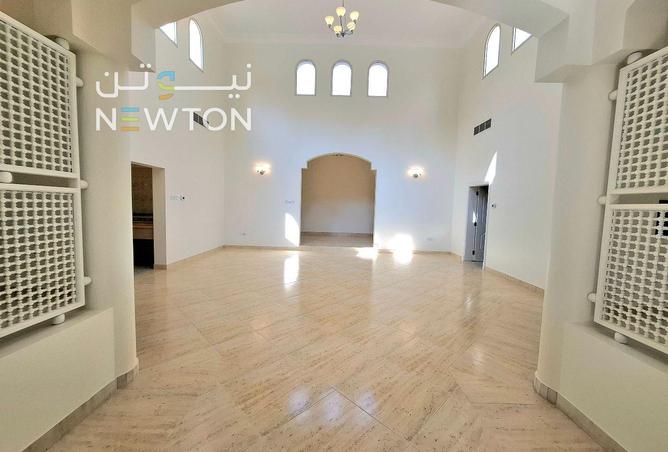 979657 - Property Image 3