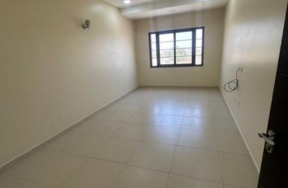 Apartment - 2 Bedrooms - 2 Bathrooms for rent in Sanad - Central Governorate