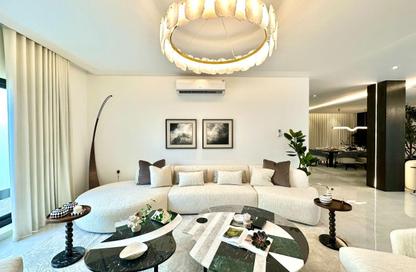 Villa - 4 Bedrooms - 5 Bathrooms for sale in Busaiteen - Muharraq Governorate
