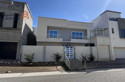 Villa - 4 Bedrooms - 6 Bathrooms for sale in Al Markh - Northern Governorate