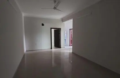 Apartment - 3 Bedrooms - 2 Bathrooms for rent in Tubli - Central Governorate