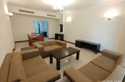 Apartment - 2 Bedrooms - 2 Bathrooms for rent in Al Juffair - Capital Governorate