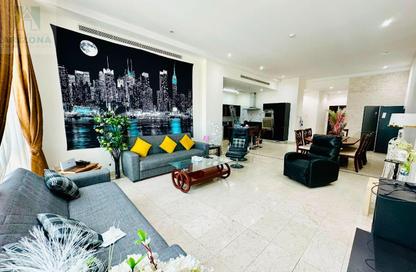 Apartment - 2 Bedrooms - 3 Bathrooms for rent in Al Juffair - Capital Governorate
