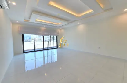 Apartment - 2 Bedrooms - 4 Bathrooms for rent in Saar - Northern Governorate