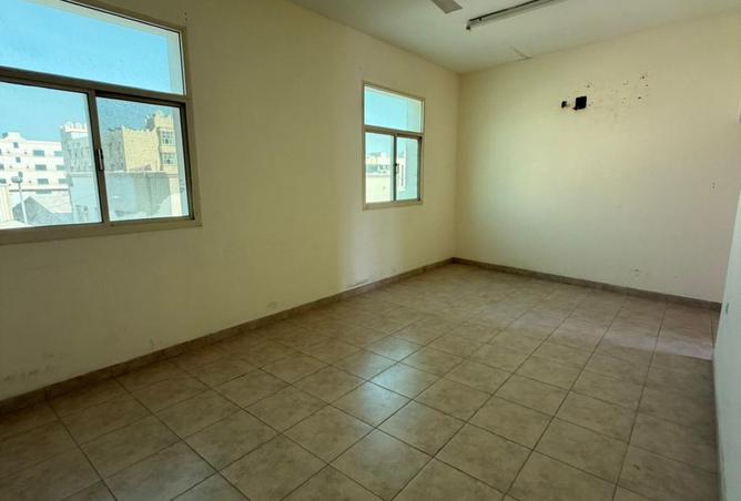 976585 - صورة العقار 2