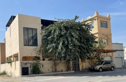 Villa - 6 Bedrooms - 6 Bathrooms for sale in Jid Ali - Central Governorate