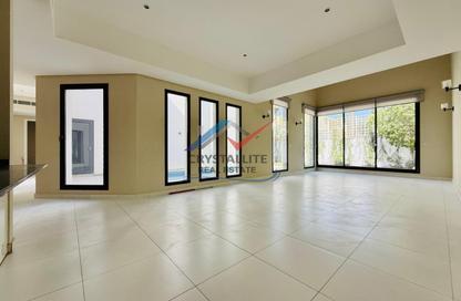 Villa - 4 Bedrooms - 5 Bathrooms for rent in Saar - Northern Governorate Villa - 4 Bedrooms - 5 Bathrooms for rent in Saar - Northern Governorate