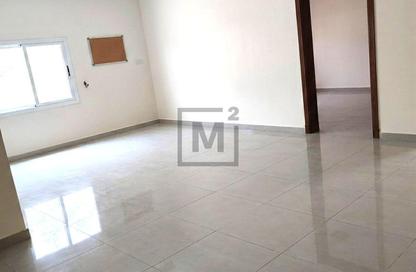 Apartment - 3 Bedrooms - 3 Bathrooms for rent in Sanad - Central Governorate