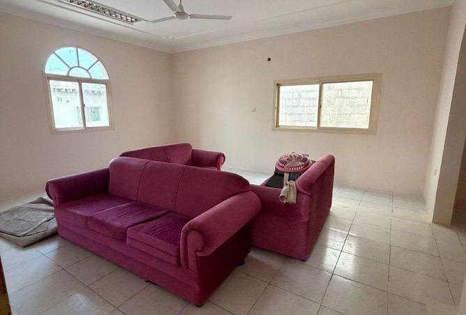 2OYzawyuX56 - Property Image 3