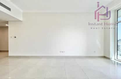 Apartment - 1 Bedroom - 2 Bathrooms for sale in Sanabis - Manama - Capital Governorate
