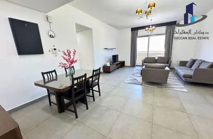 Apartment - 2 Bedrooms - 3 Bathrooms for rent in Al Juffair - Capital Governorate