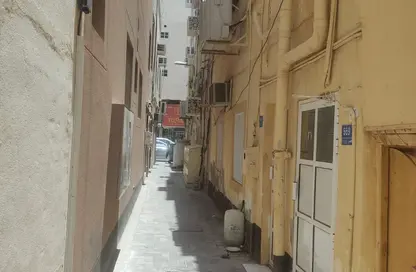 عمارة بالكامل - 6 حمامات للبيع في القضيبية - المنامة - محافظة العاصمة