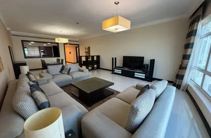 Apartment - 3 Bedrooms - 3 Bathrooms for rent in Al Juffair - Capital Governorate