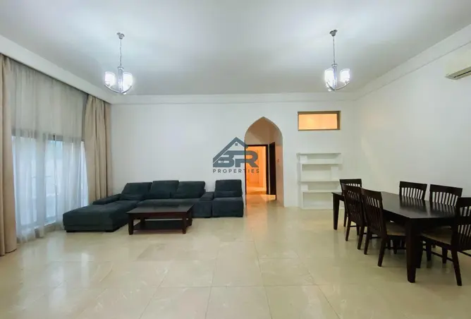 57208120 - Property Image 2