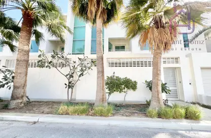 Villa - 4 Bedrooms - 6 Bathrooms for rent in Janabiya - Northern Governorate
