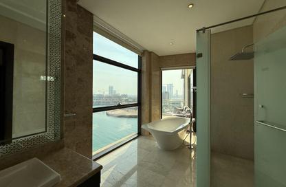 Apartment - 4 Bedrooms - 6 Bathrooms for sale in Reef Island - Capital Governorate