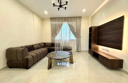Apartment - 1 Bedroom - 1 Bathroom for rent in Sanabis - Manama - Capital Governorate