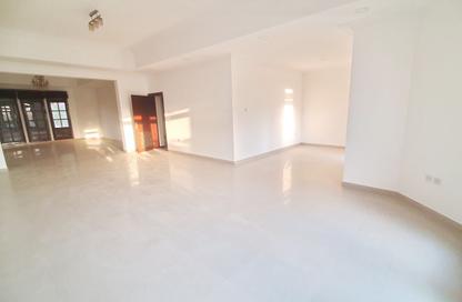 Villa - 5 - 6 for rent in Saar - Northern Governorate