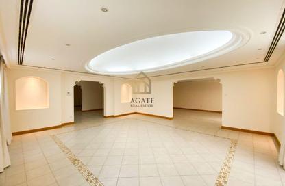 Villa - 4 - 5 for rent in Um Al Hasam - Manama - Capital Governorate