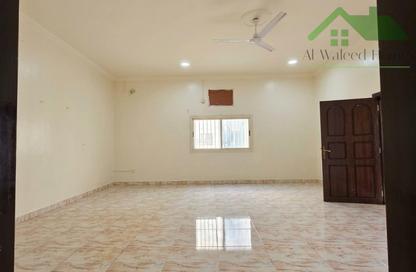 Villa - 4 Bedrooms - 3 Bathrooms for rent in Hidd - Muharraq Governorate