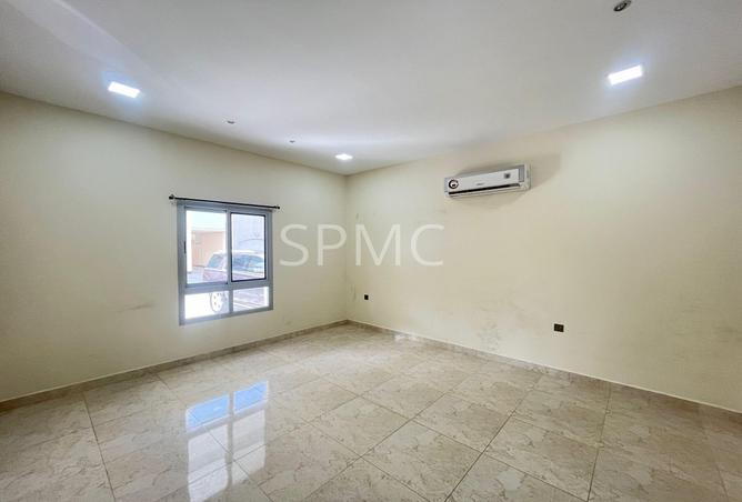 1002127 - Property Image 3