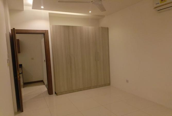 996927 - Property Image 2