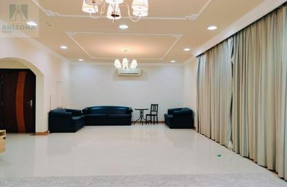 Apartment - 3 Bedrooms - 3 Bathrooms for rent in Segaya - Manama - Capital Governorate