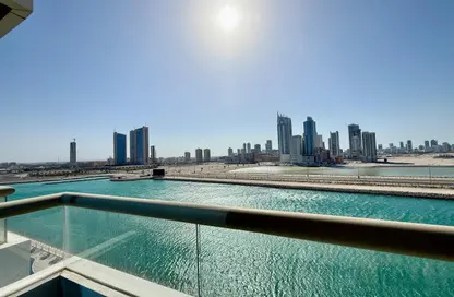 Apartment - 2 Bedrooms - 3 Bathrooms for rent in Reef Island - Capital Governorate