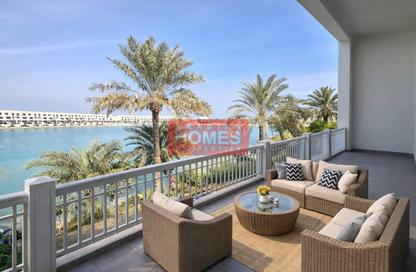 Villa - 4 Bedrooms - 5 Bathrooms for sale in Amwaj Avenue - Amwaj Islands - Muharraq Governorate