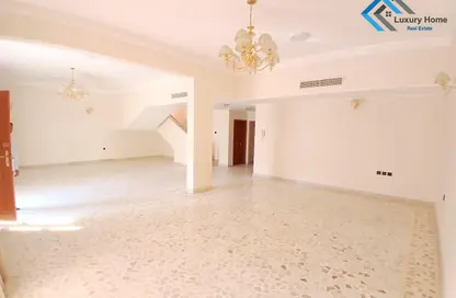 Villa - 4 Bedrooms - 3 Bathrooms for rent in Busaiteen - Muharraq Governorate