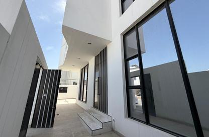 Villa - 4 Bedrooms - 6 Bathrooms for sale in Maqabah - Northern Governorate