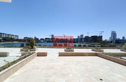 Apartment - 1 Bedroom - 2 Bathrooms for rent in Reef Island - Capital Governorate