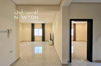 Apartment - 2 - 2 for rent in Zinj - Manama - Capital Governorate Apartment - 2 - 2 for rent in Zinj - Manama - Capital Governorate