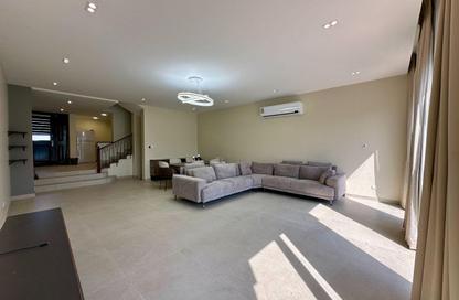 Villa - 3 Bedrooms - 5 Bathrooms for rent in Al Marsa Floating City - Amwaj Islands - Muharraq Governorate