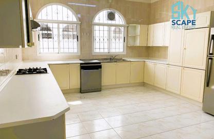 Villa - 3 - 3 for rent in Zinj - Manama - Capital Governorate