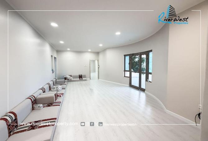 53600117 - Property Main Image
