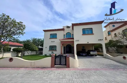 Villa - 5 Bedrooms - 5 Bathrooms for rent in Janabiya - Northern Governorate