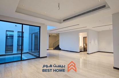Villa - 5 Bedrooms - 6 Bathrooms for sale in Saar - Northern Governorate