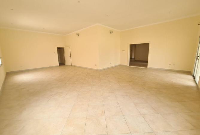 1000481 - Property Image 2